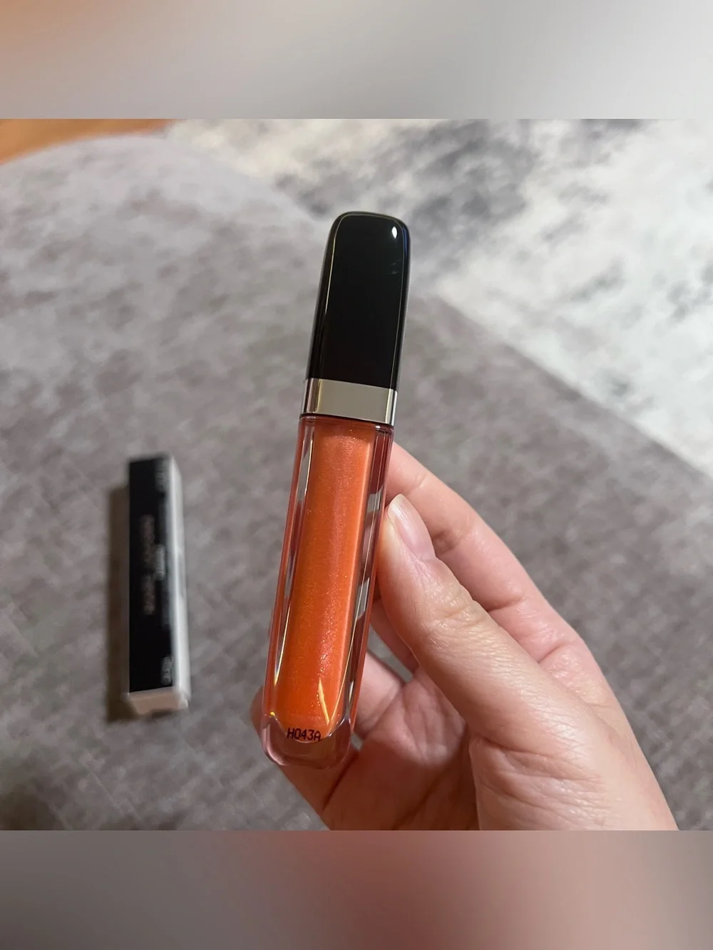 Marc Jacobs Enamored Hi-Shine Gloss Lip Lacquer uproar 336